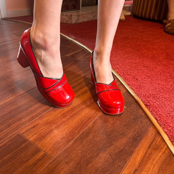 1940s PIN UP Real Patent Leather bright red leather sole Platform cuban heels fr - Picture 2 of 16